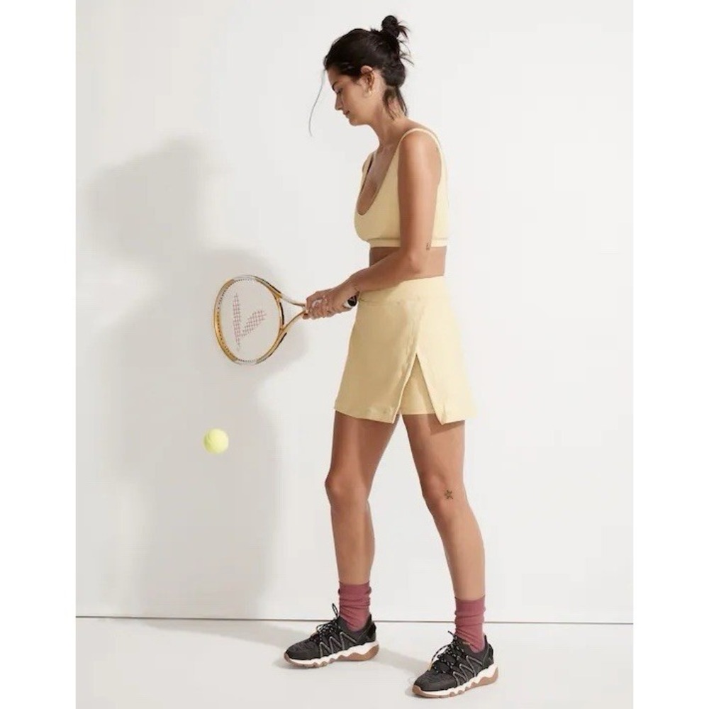 Outdoor‎ Voices Court Skort Womens Medium Ginger Pocket Tennis Pickleball